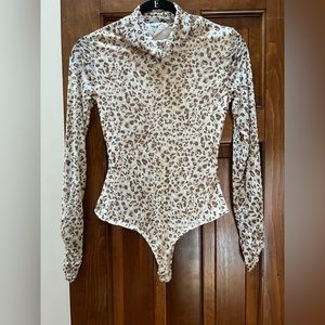 Sadie&Sage long sleeve bodysuit